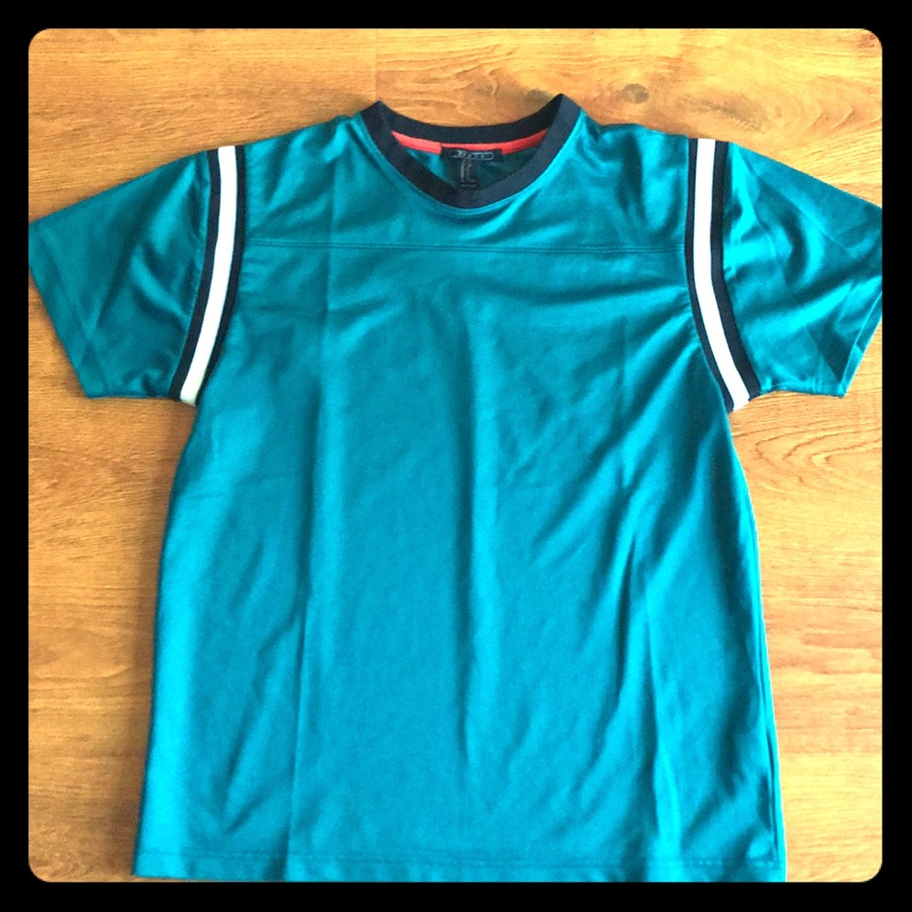 Forever 21 men’s jersey shirt